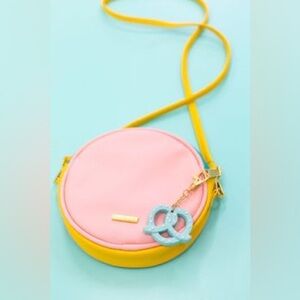 Studio DIY Colorblock Circle Can’t Clutch This Crossbody